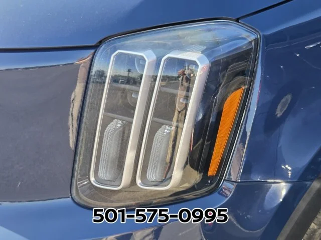 Used 2024 Black Kia S image 11