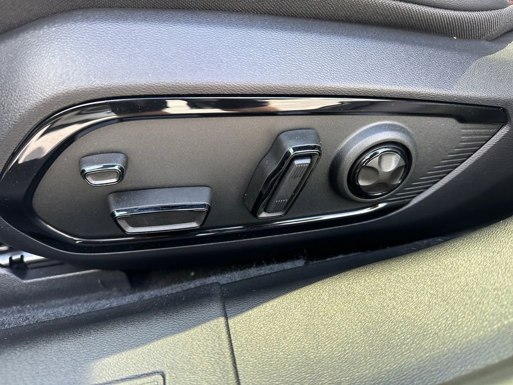 New 2026 White Knuckle Exterior Paint Dodge Scat Pack Plus image 30