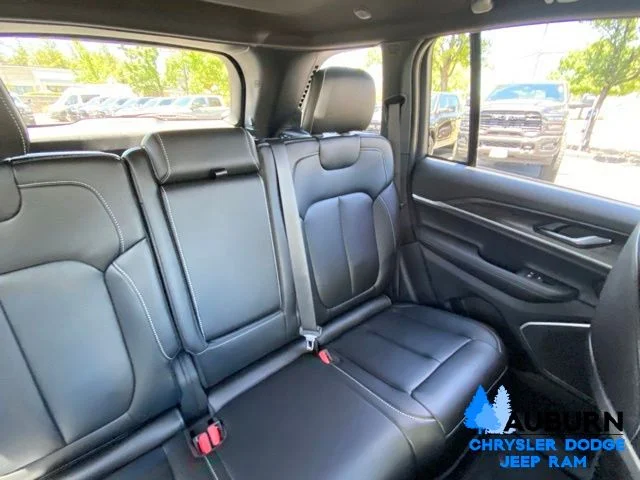 Used 2026 Silver Jeep Limited image 22