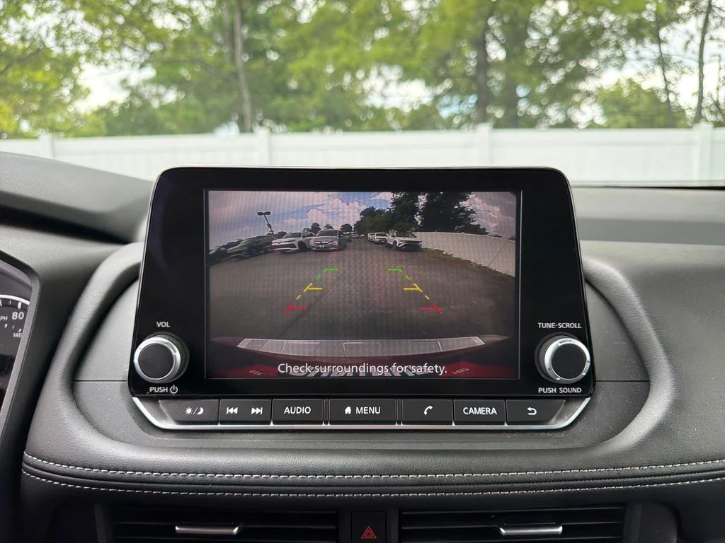 Used 2025 Red Nissan SV image 22
