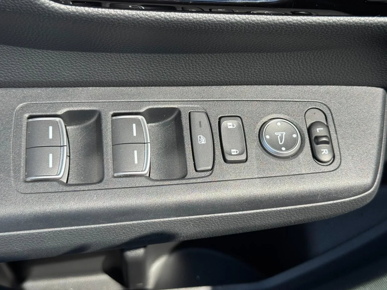 2025 Honda CR-V Sport Touring - Photo 20