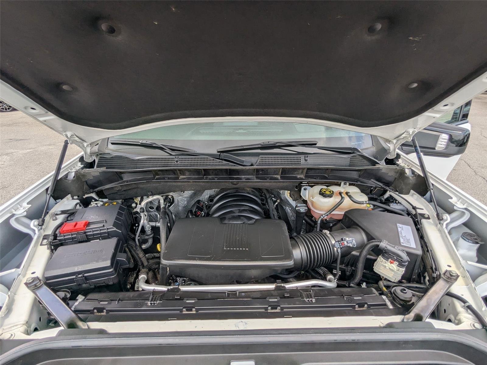 Used 2021 Summit White GMC AT4 image 37