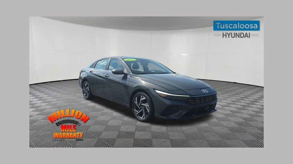Certified Used 2025 Gray Hyundai SEL Convenience image 1