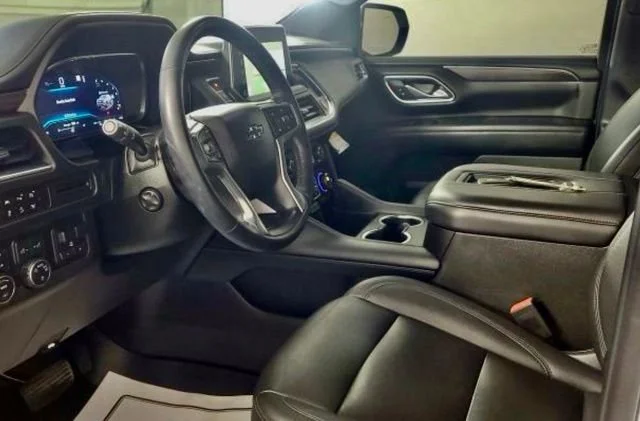 Used 2023 Summit White Chevrolet Z71 image 2