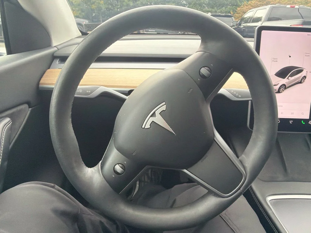 Used 2021 White Tesla Long Range image 11