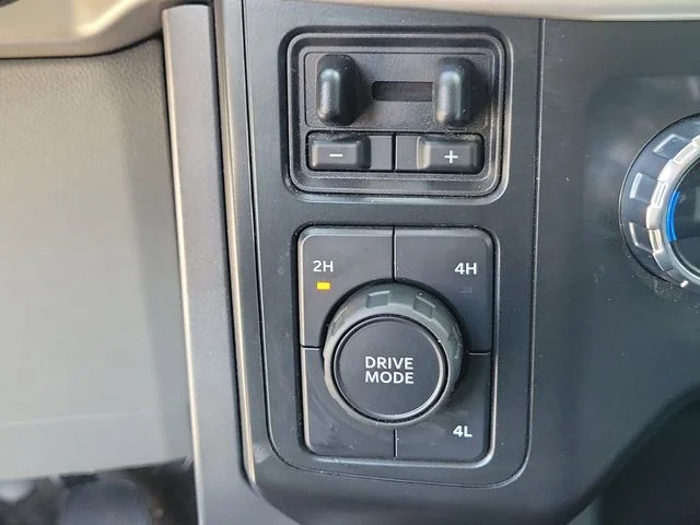 Used 2021 Oxford White Ford XLT image 28