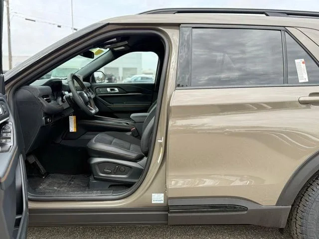 New 2026 Marsh Gray Ford Tremor® image 12