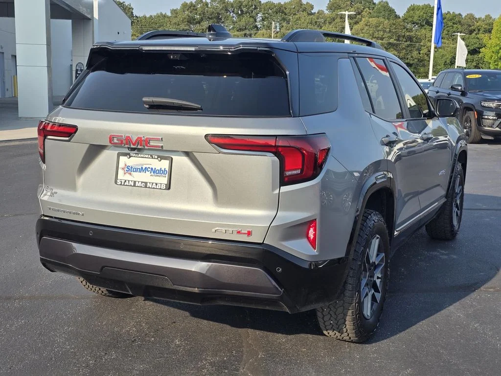 Used 2026 Sterling Metallic GMC AT4 image 7