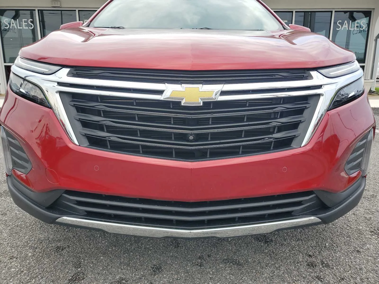 Used 2024 Radiant Red Tintcoat Chevrolet LT image 25