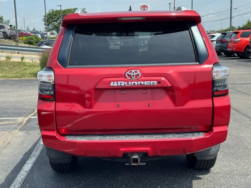 Used 2016 Barcelona Red Metallic Toyota SR5 image 5