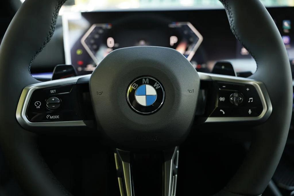 New 2027 Brooklyn Grey Metallic BMW 530i xDrive image 34