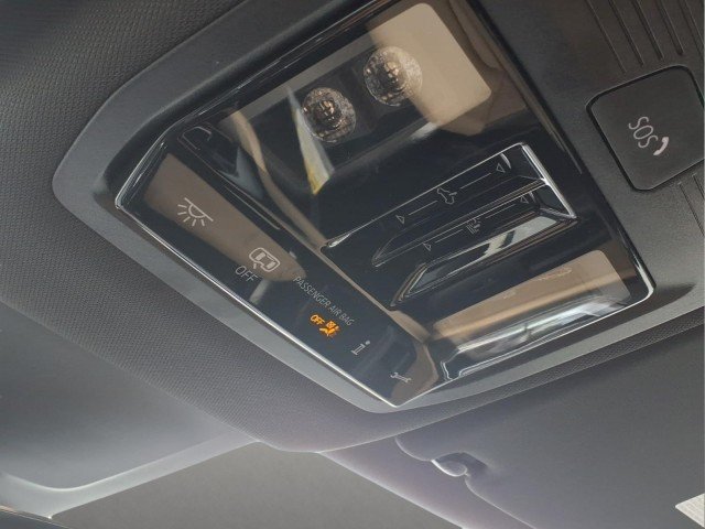 New 2026 Deep Black Pearl Volkswagen SE w/Technology 4M image 25