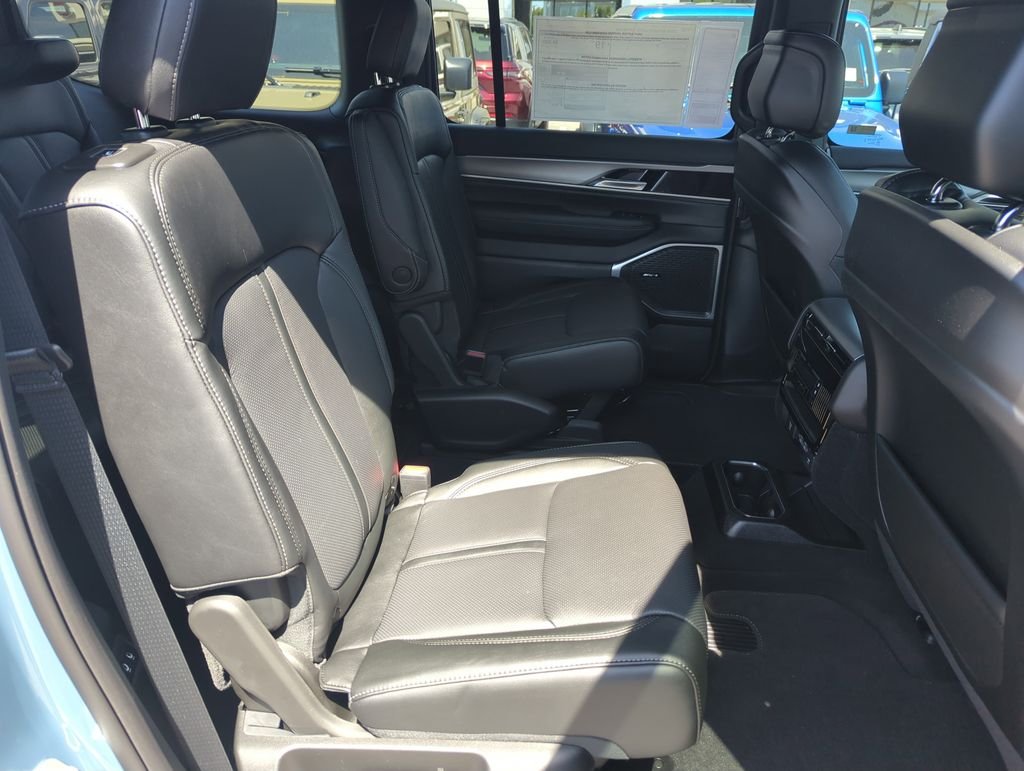 New 2026 Steel Blue Exterior Paint Jeep Limited Altitude image 33