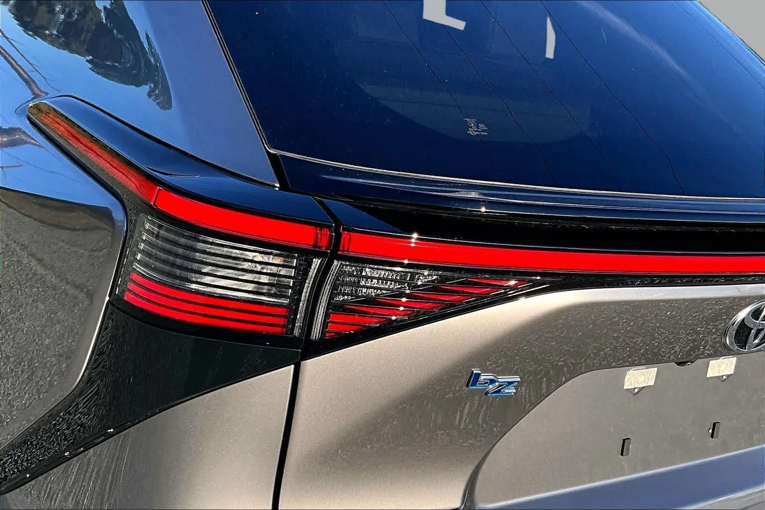 New 2027 Heavy Metal Toyota XLE image 15
