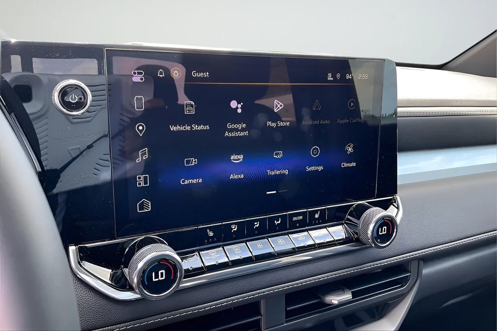 2025 Chevrolet Colorado LT - Photo 18