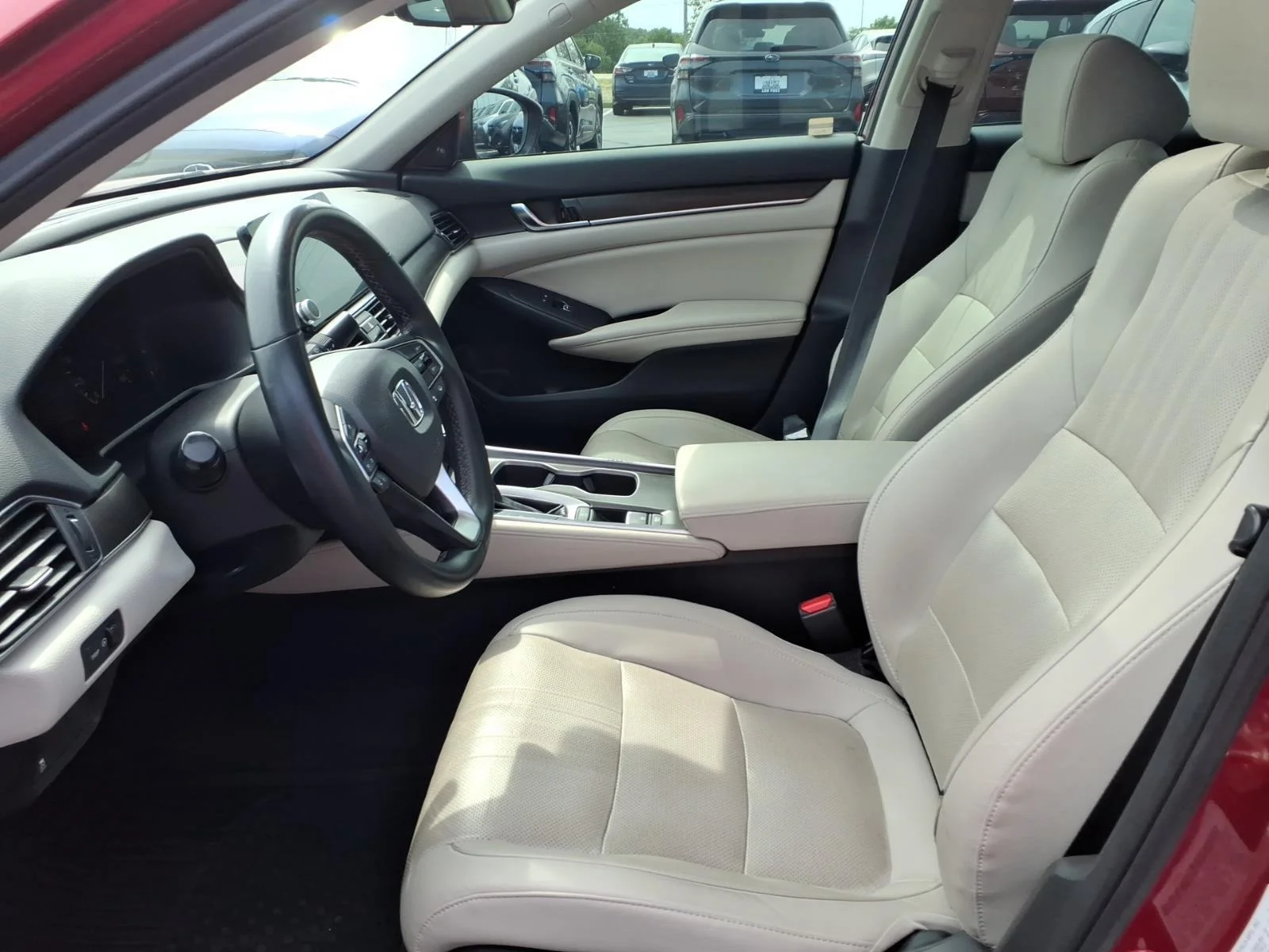 Used 2019 Radiant Red Metallic Honda EX-L image 24