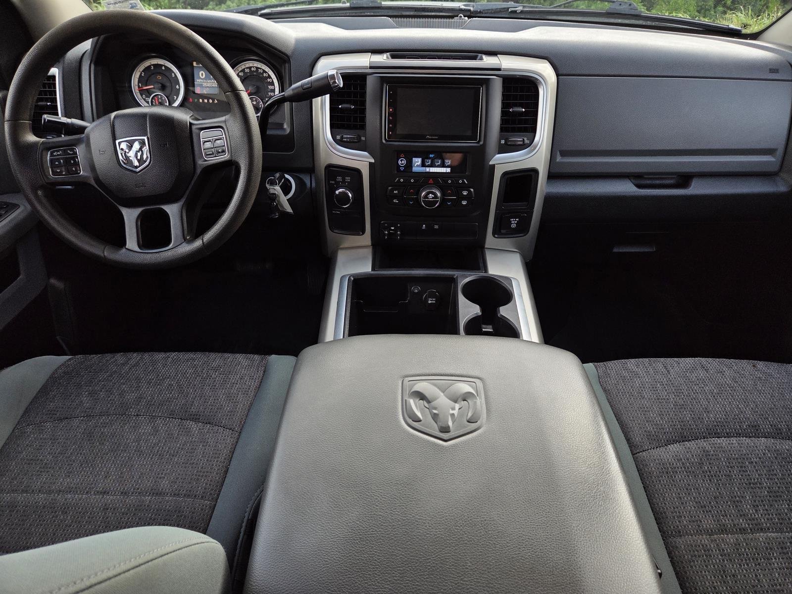 Used 2015 Bright White Clearcoat Ram SLT image 15