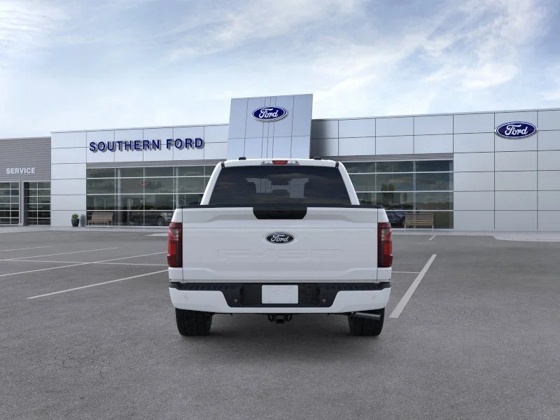 New 2026 Oxford White Ford XLT image 5