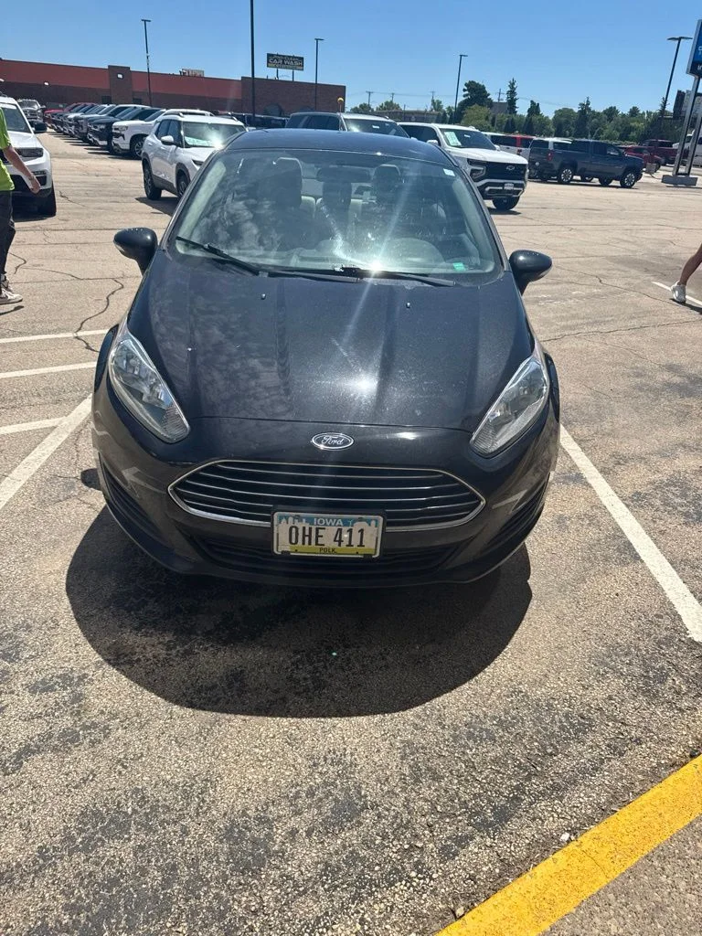 Used 2014 Black Ford SE image 2
