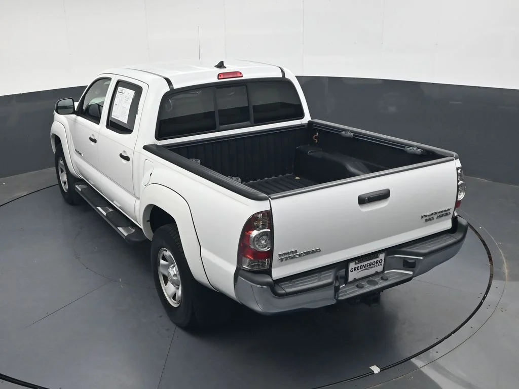 Used 2015 White Toyota PreRunner image 27