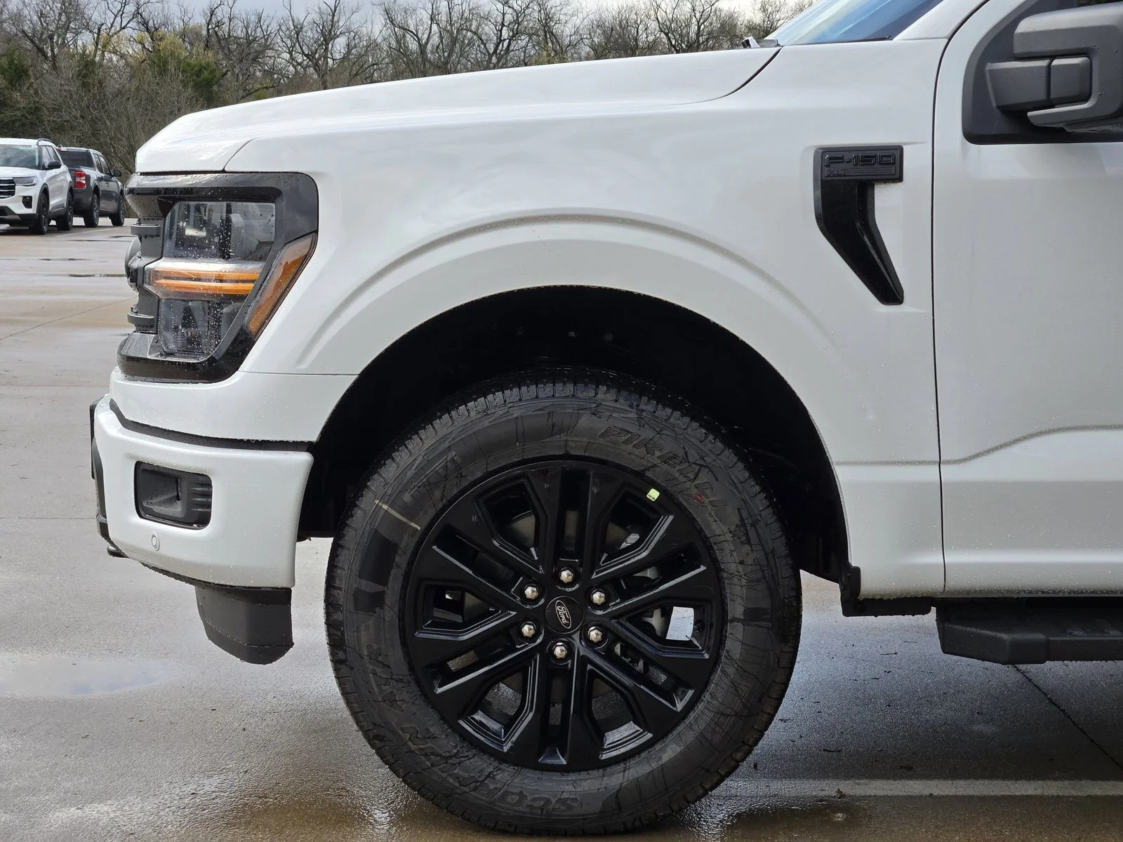 New 2026 Oxford White Ford XLT image 6