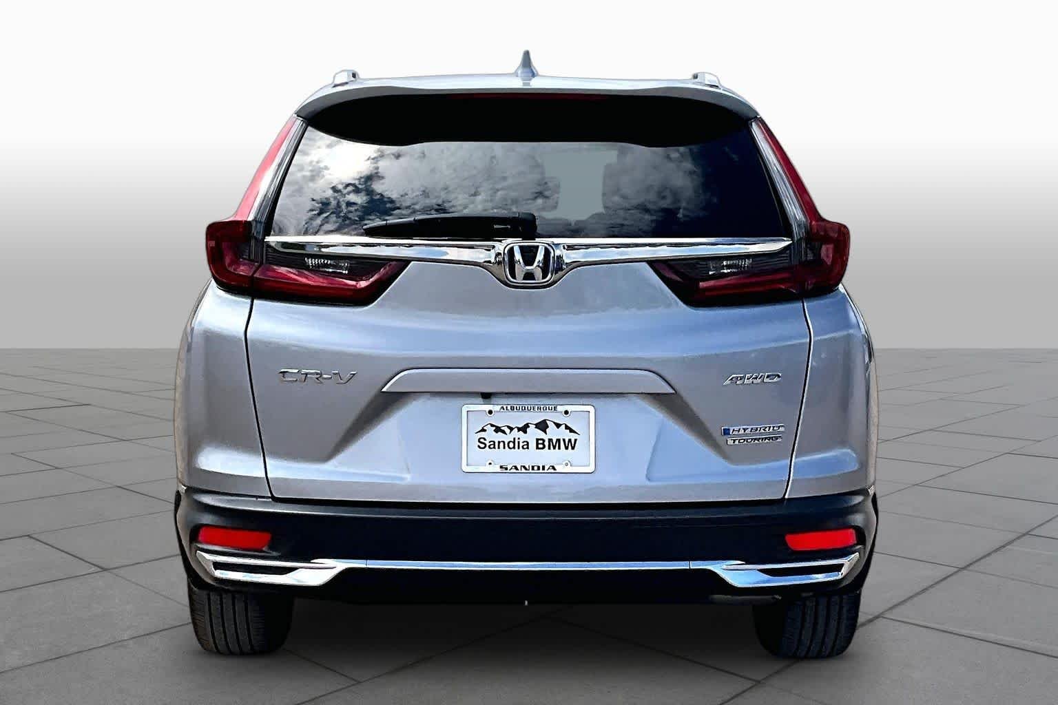 Used 2020 Lunar Silver Metallic Honda Touring image 4