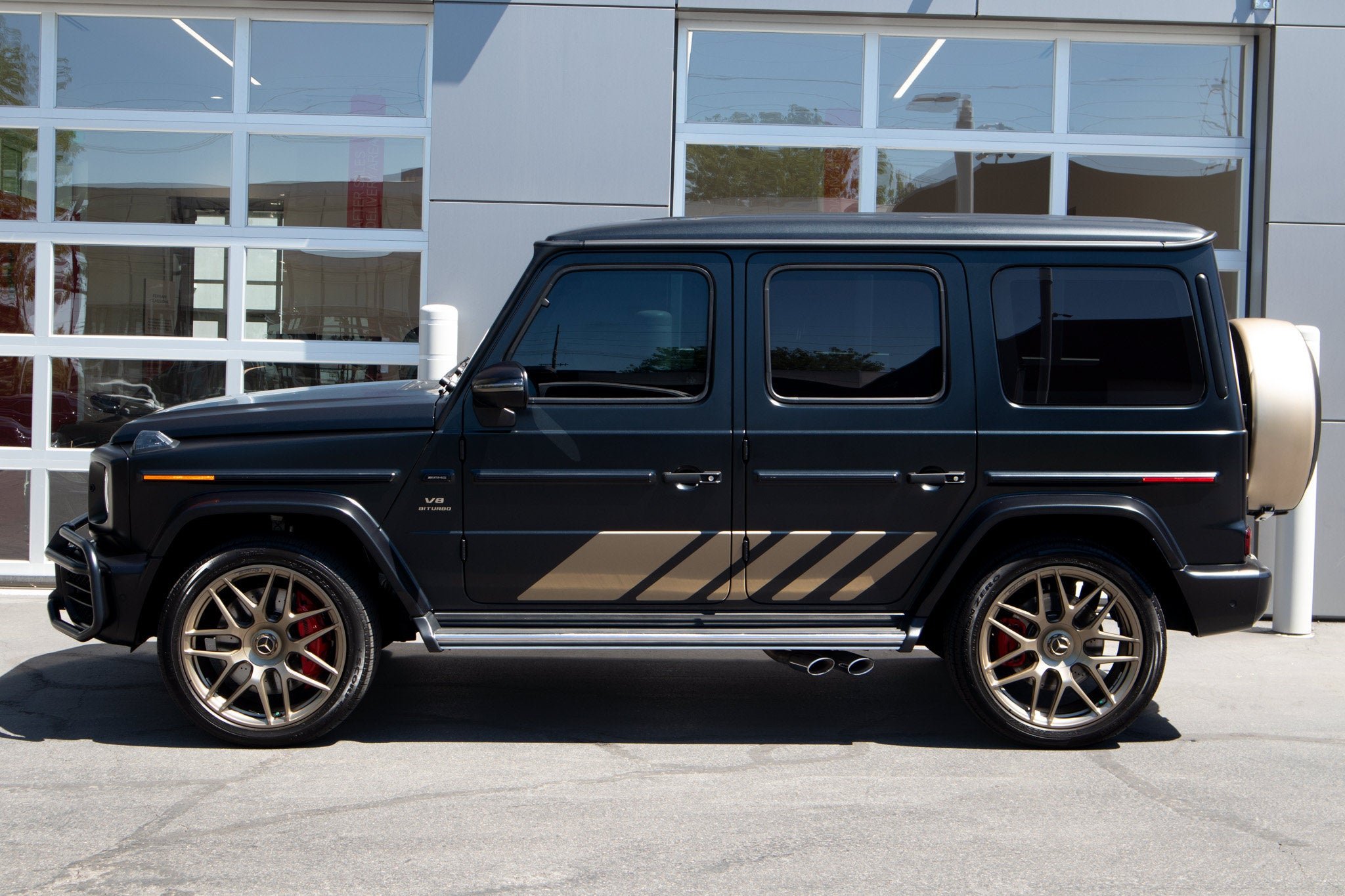 Used 2024 MANUFAKTUR Night Black Magno Mercedes-Benz AMG® G 63 4MATIC SUV image 2