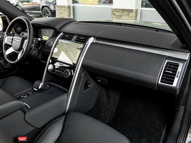 2026 Land Rover Discovery Tempest Edition - Photo 32