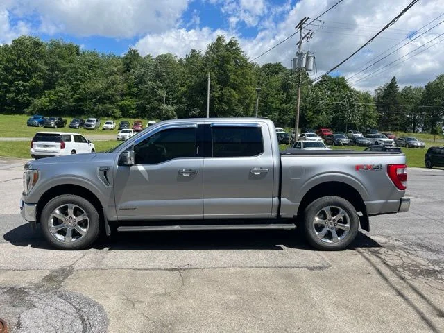 Used 2022 Silver Ford Lariat image 9