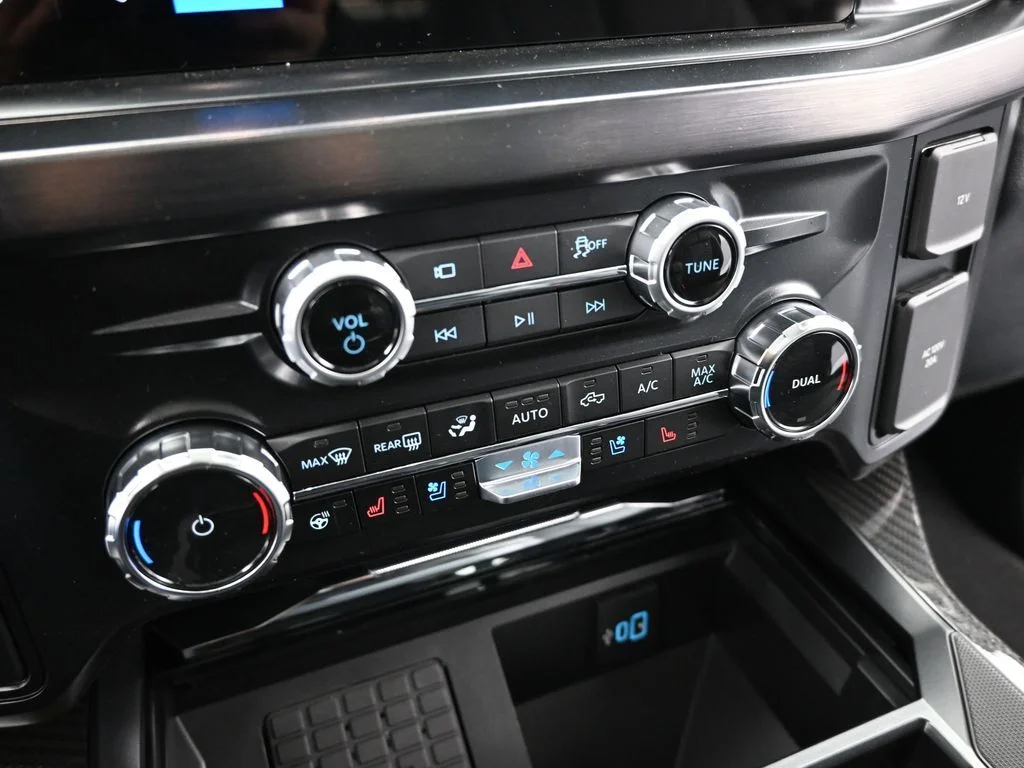 New 2026 Oxford White Ford Lariat image 17