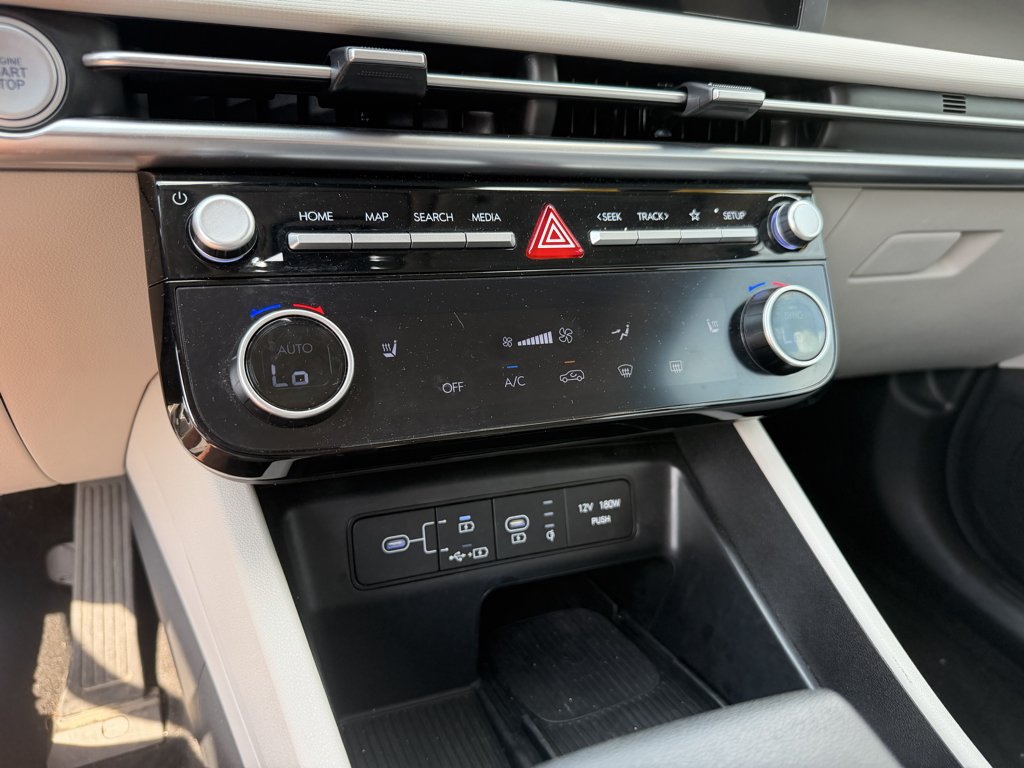 Used 2025 Silver Hyundai SEL image 37