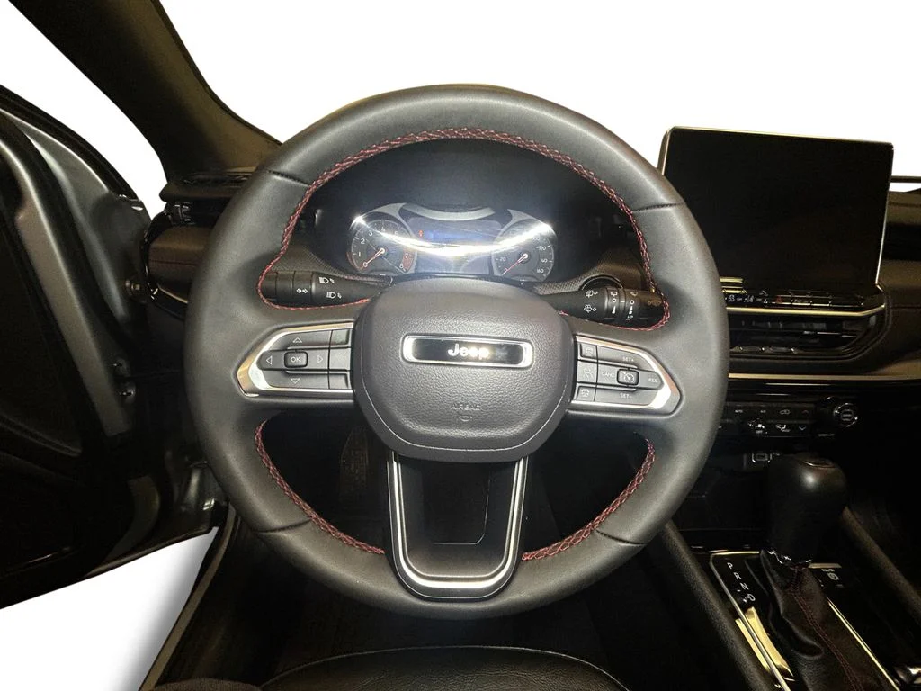 Used 2025 Silver Zynith Jeep Trailhawk image 12