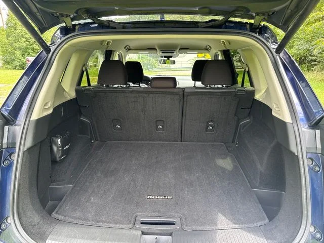 Used 2024 Blue Nissan SV image 33