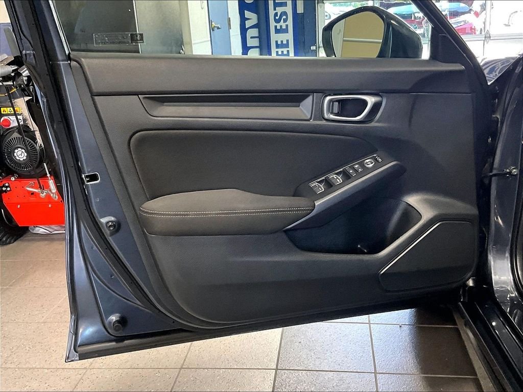 Used 2025 Gray Honda Sport image 8