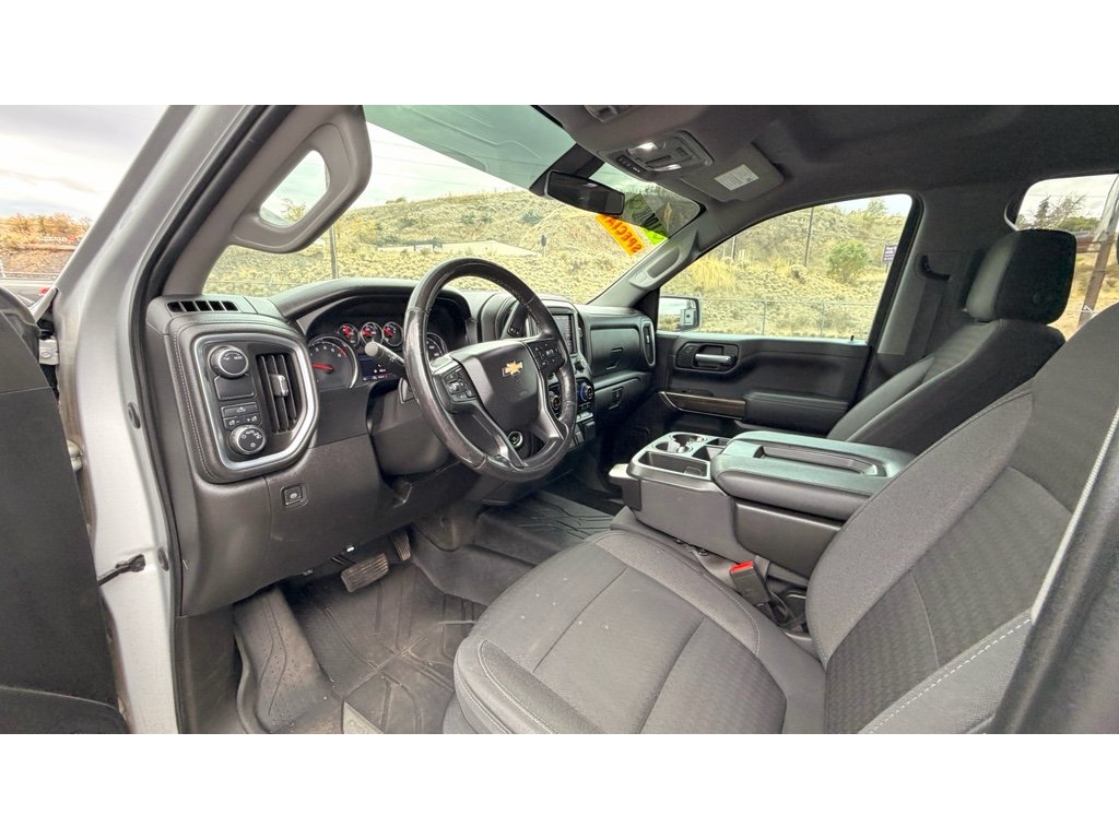 Used 2021 Silver Chevrolet LT image 17