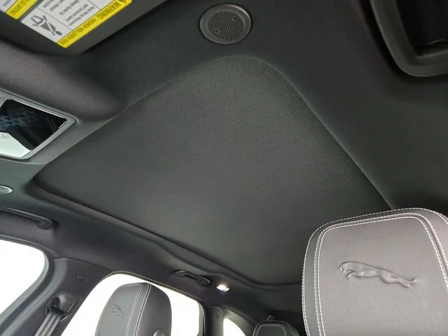 2026 Jaguar F-Pace R-Dynamic S - Photo 11