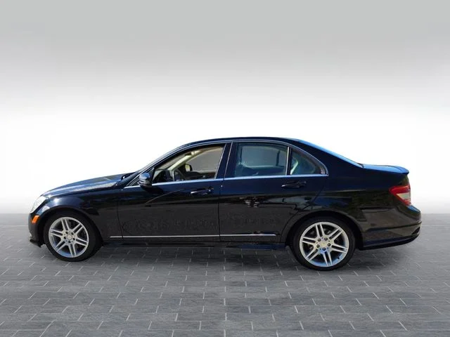 Used 2010 Black Mercedes-Benz C 350 image 4