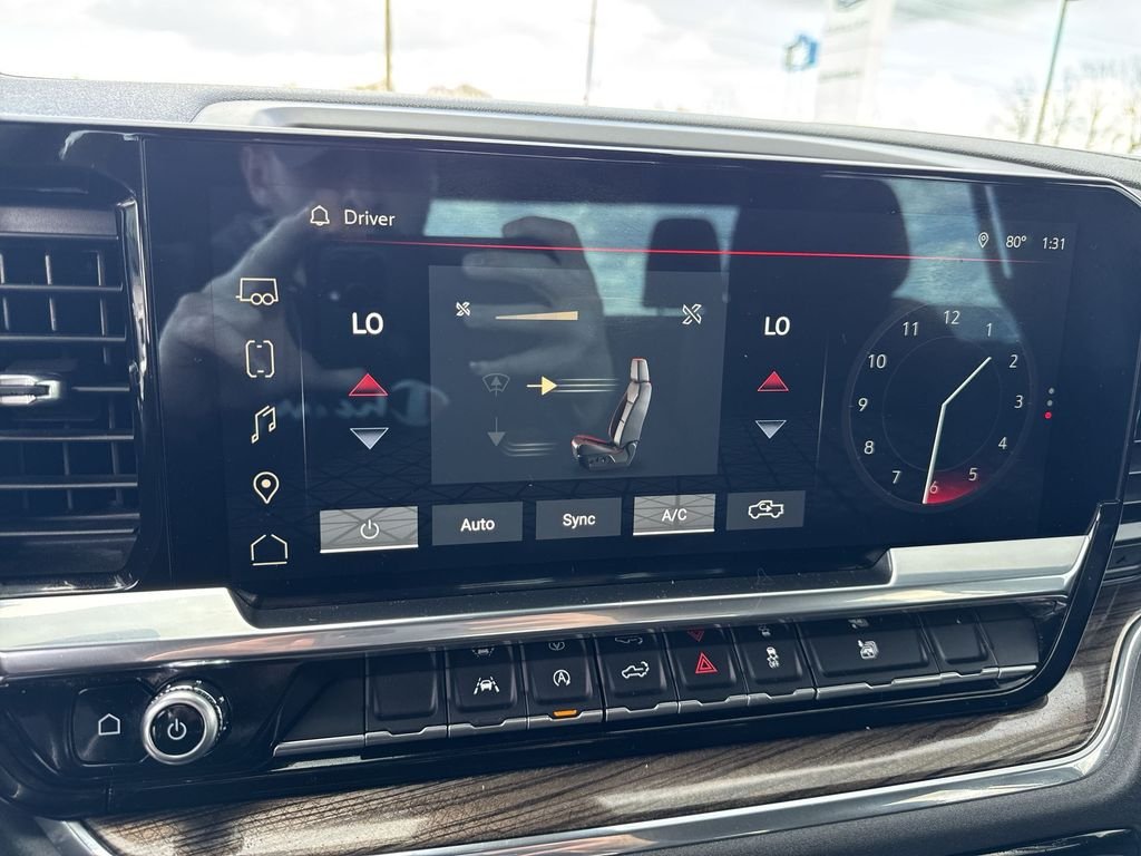 Used 2023 White GMC Elevation image 19