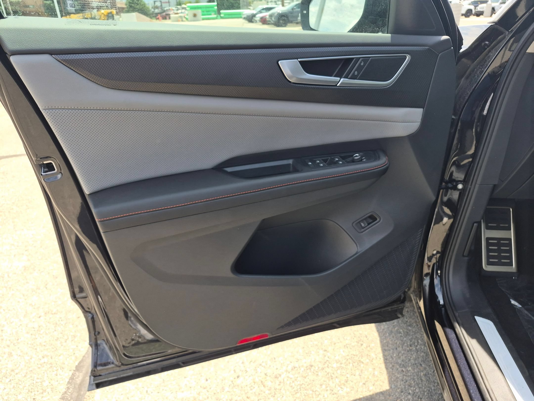 New 2026 Black Pearl Volkswagen 2.0T Peak Edition image 12