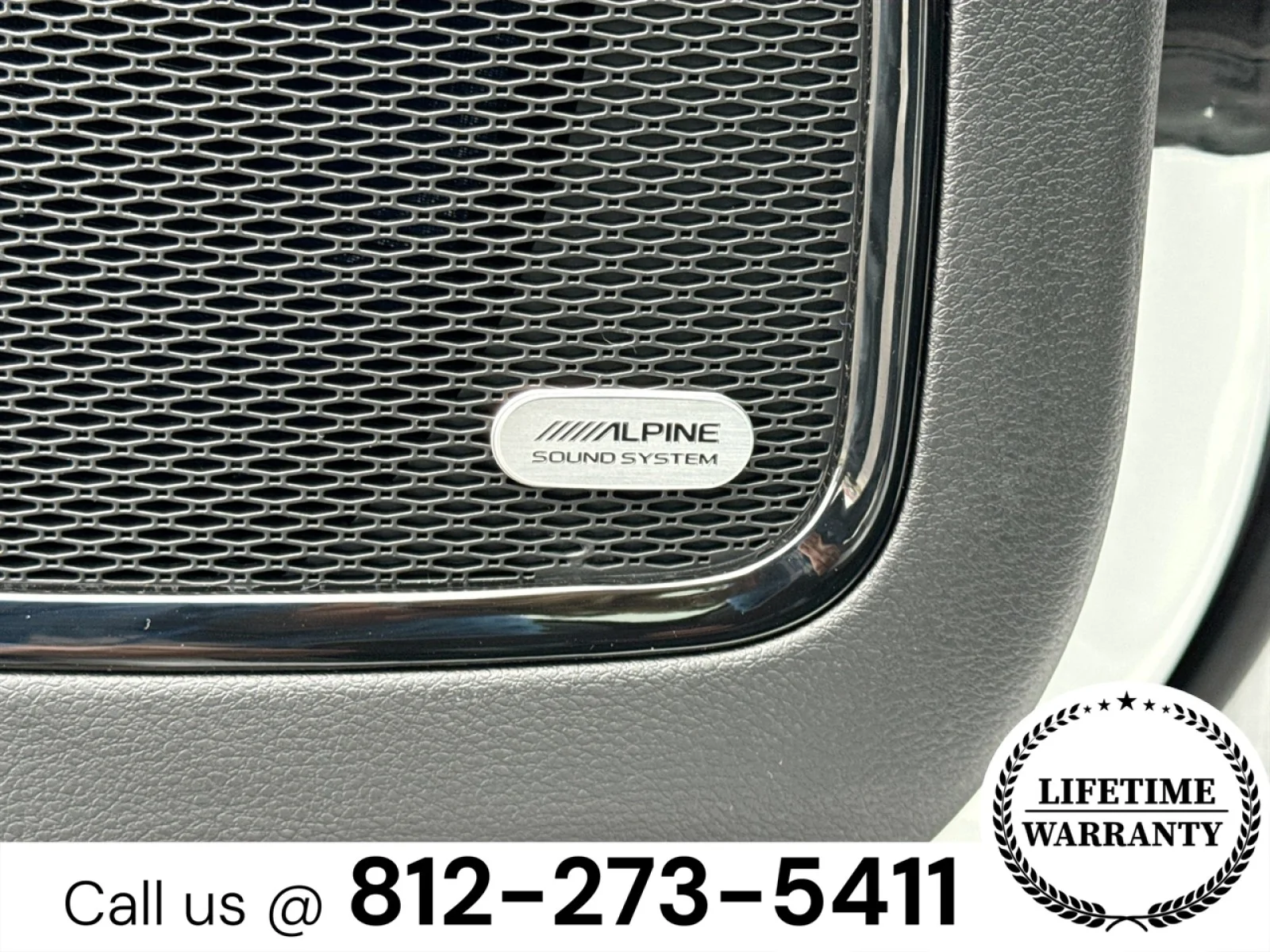 New 2026 Bright White Clearcoat Jeep Latitude Altitude image 18