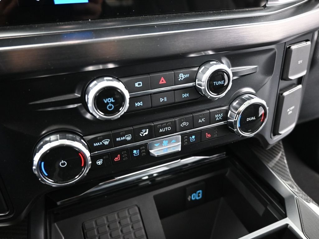 New 2026 Oxford White Ford Lariat image 17