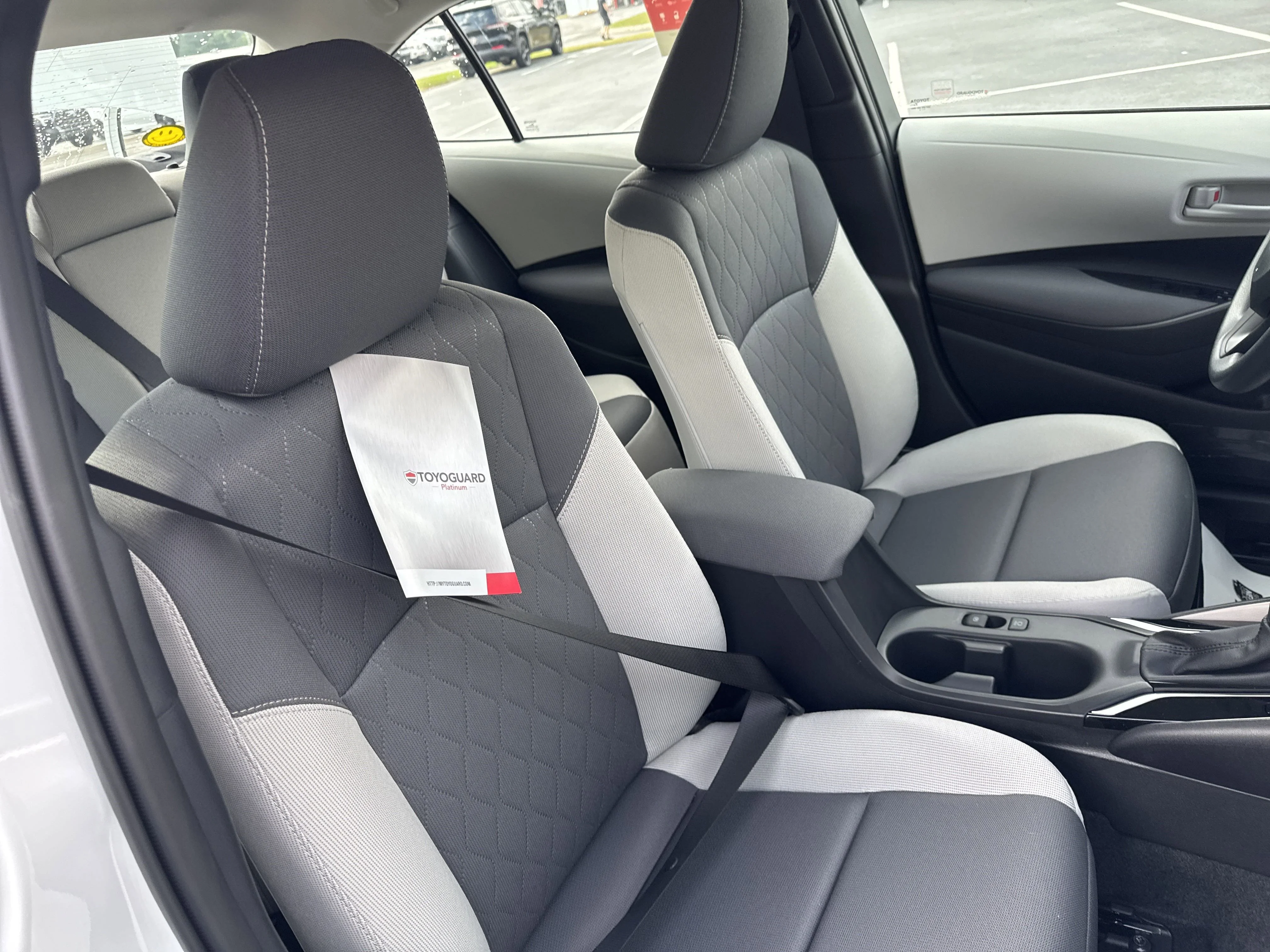 Used 2025  Toyota  image 32