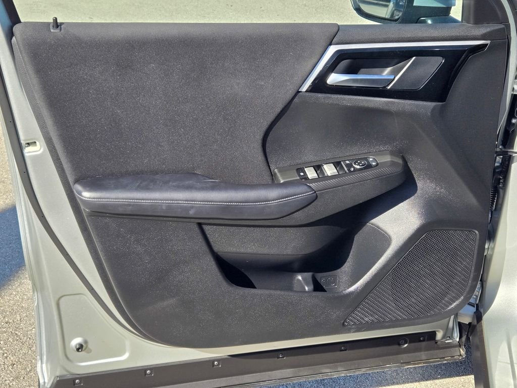 2024 Mitsubishi Outlander ES - Photo 24