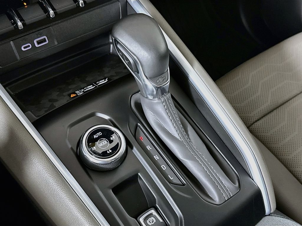Used 2025 Sterling Gray Metallic Chevrolet ZR2 image 17
