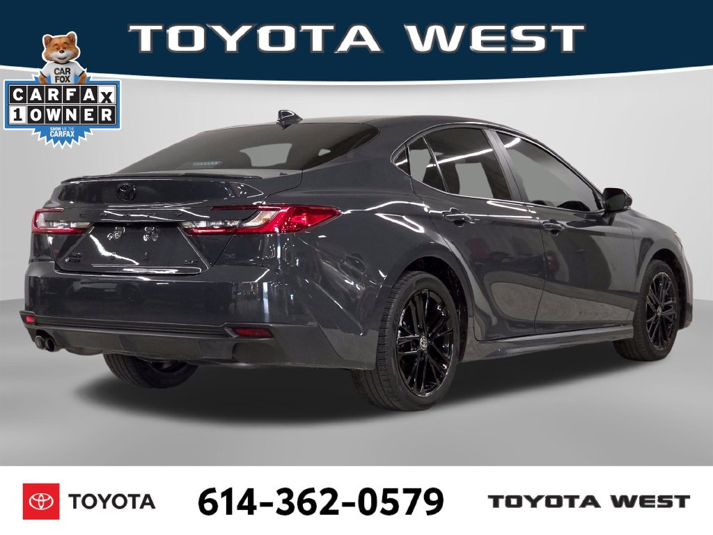 Used 2025  Toyota SE image 7