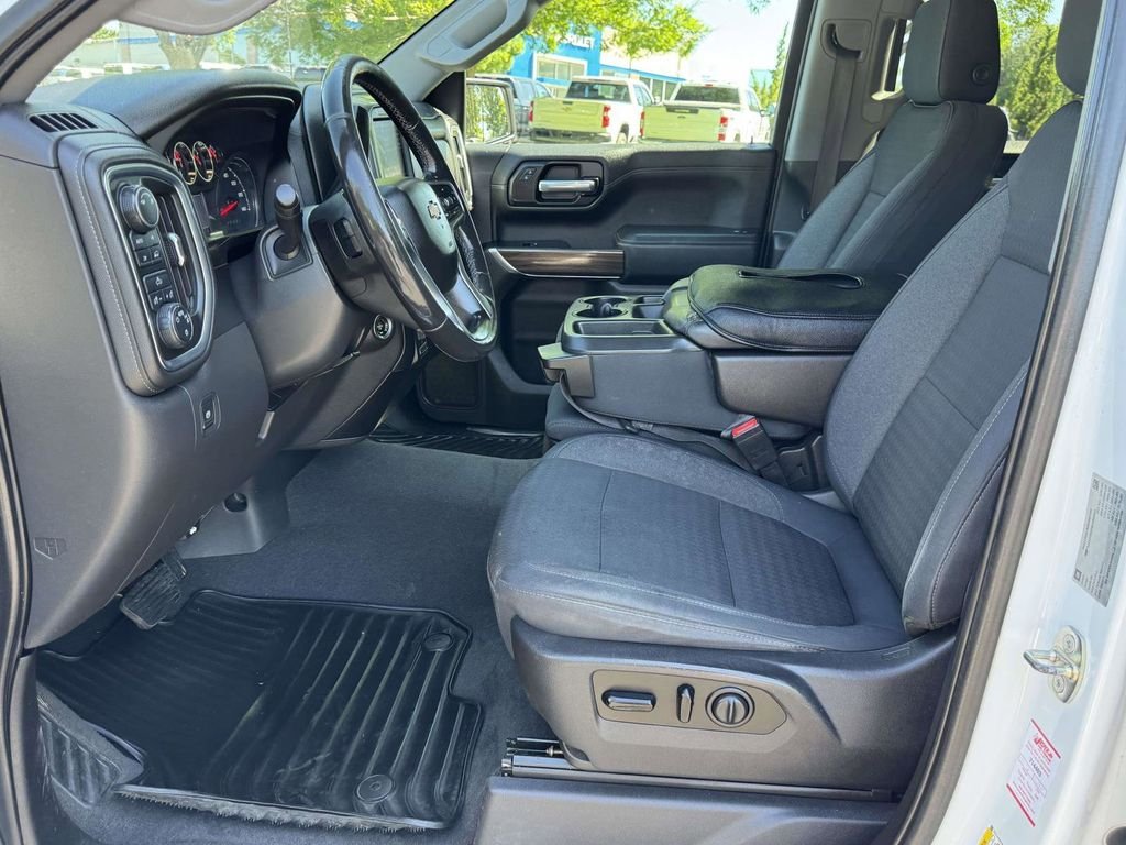 Used 2019 White Chevrolet LT image 20