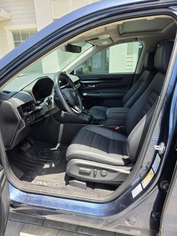Used 2025  Honda EX-L image 5