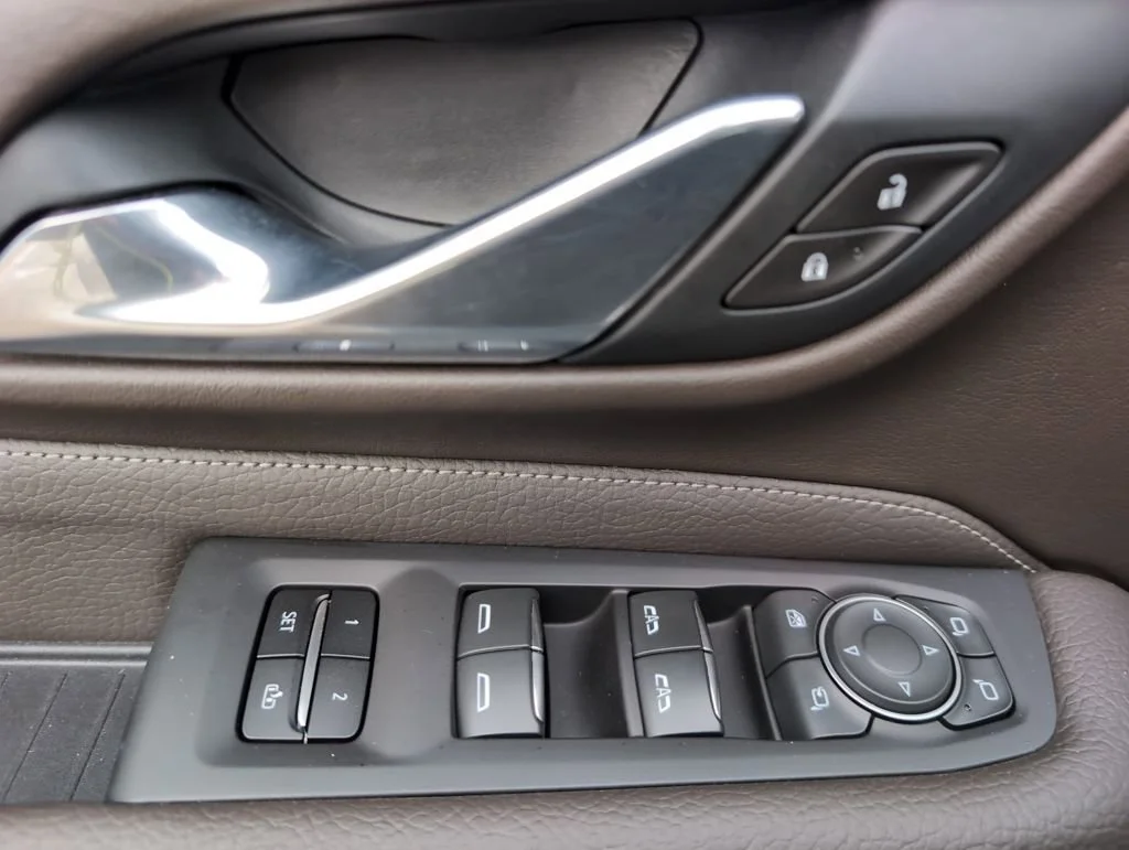2021 GMC Yukon Denali - Photo 19