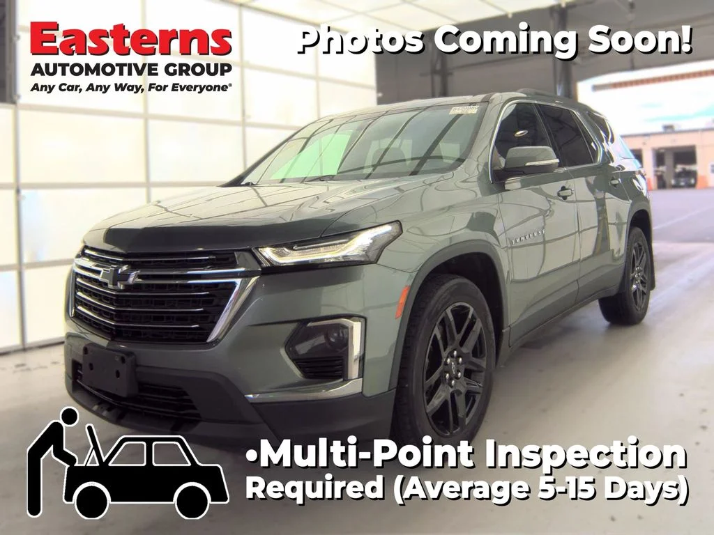 Used 2023 Green Chevrolet LT image 1