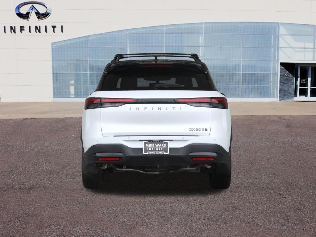 New 2026 2T RAD WHT INFINITI Sport AWD image 54